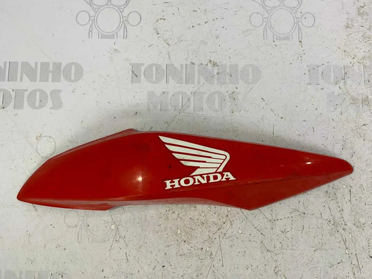 ABA TANQUE LADO DIREITO SUPERIOR HONDA BROS 160 2015 Á 2021